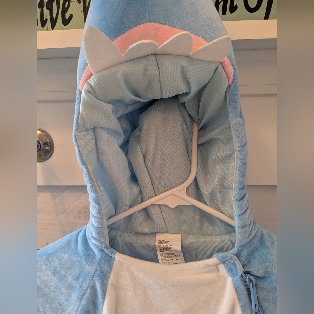 🦈 Hyde & EEK! Kid's Shark Costume; Size: 4T - 5T - Picture 5 of 10